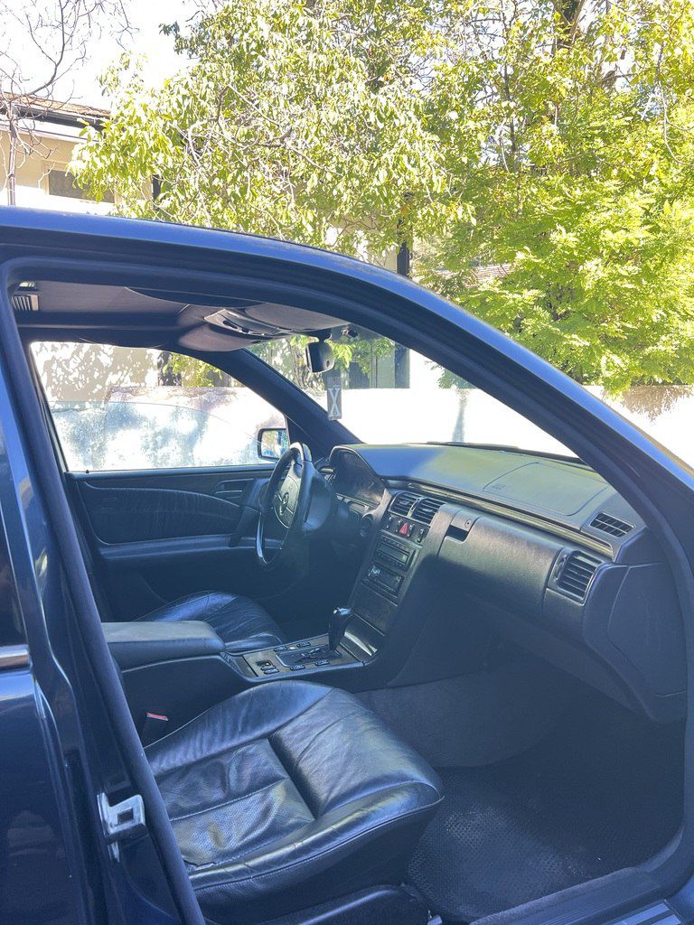 Mercedes E 320, 3.2 L, 1997 il, 80 000 km 99-MR-919 — Avtomobillər, Şəki (3)