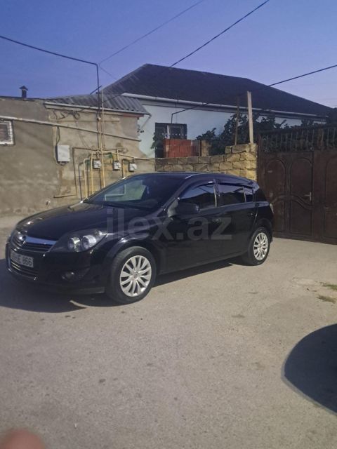 2009 Opel Astra, 1.4 L, 2009, 336,000 km — Sumqayıt