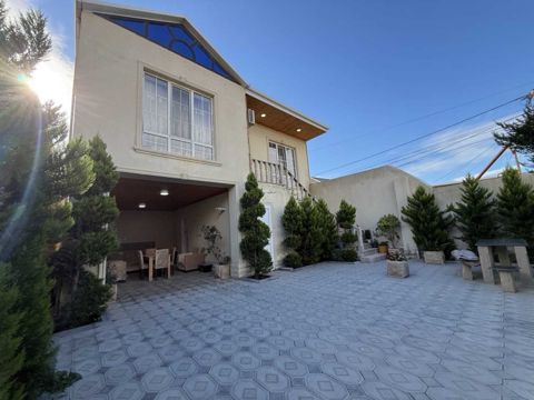 Satılır 4 otaqlı həyət evi/bağ evi 221 m² — Bakı