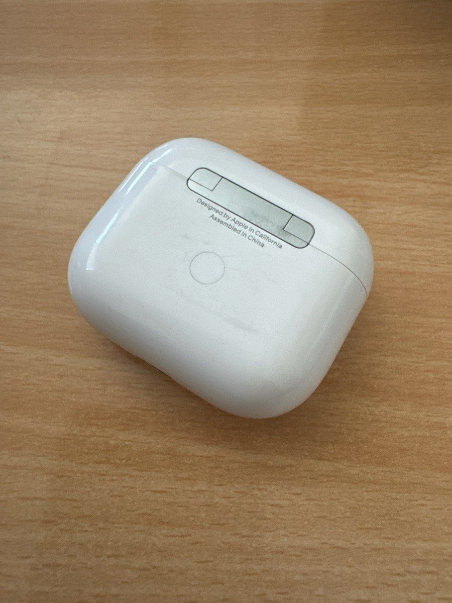 Apple Airpods 3 wireless charging case — Səs texnikası, Bakı (4)