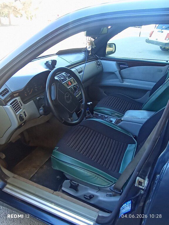 Mercedes E 220, 2.2 L, 1996 il, 562 378 km 10-UT-065 — Avtomobillər, Bakı (4)