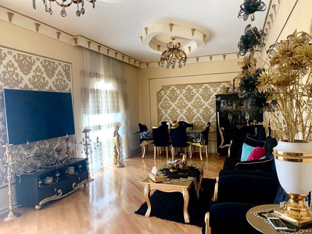 Satılır 5 otaqlı yeni tikili 200 m² — Mənzil, Bakı (2)