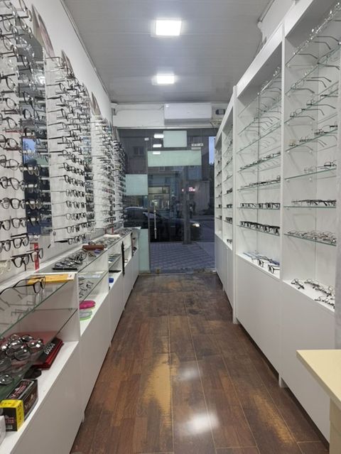 Qiymətdə razilaşmaq olar Optika mağazası – Hazir Business Kimi Satılır — Bakı