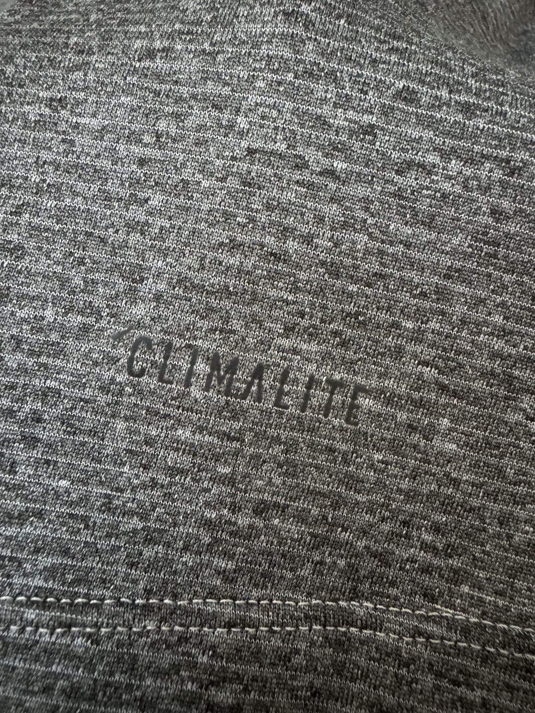 Futbolka ADiDAS ClimaLite — Geyim, ayakkabı, aksesuarlar, Bakı (4)