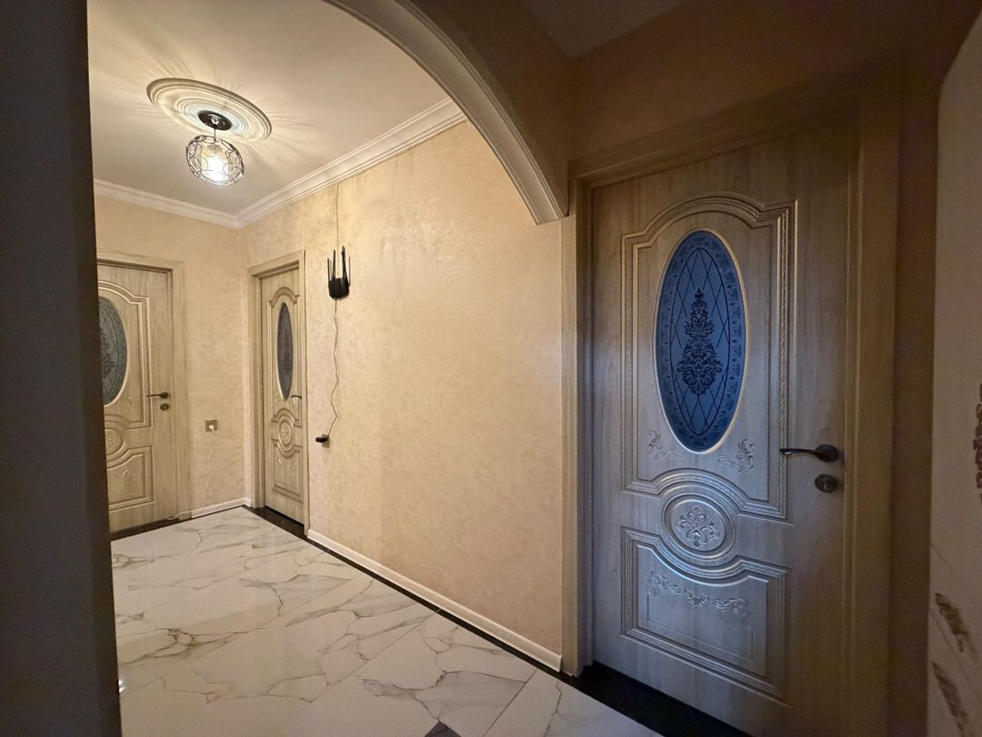 Satılır 4 otaqlı köhnə tikili 100 m² — Mənzil, Bakı (9)