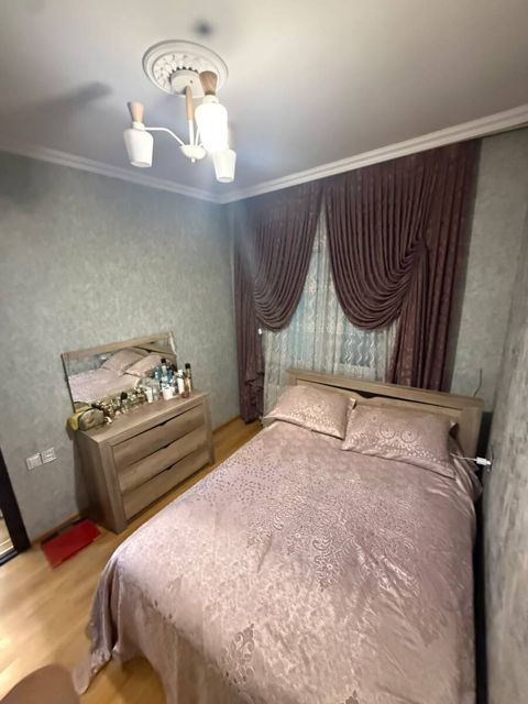 Satılır 4 otaqlı həyət evi/bağ evi 80 m² — Bakı