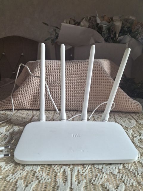 Xiaomi Mi Router 4A – ikizolaqlı Wi‑Fi marşrutlayıcı Model: Mi — Bakı
