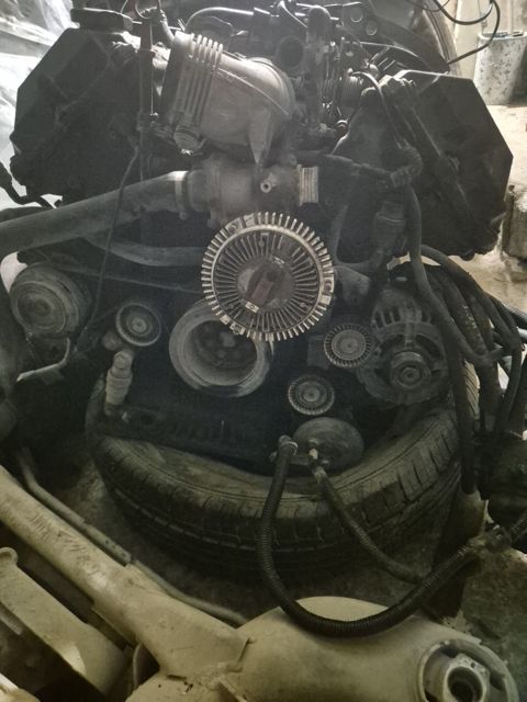 BMW V8 3.5 mühərriki — Bakı