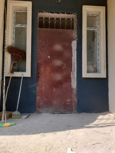 Metal giriş qapısı - Material: qalın metal vərəqdən hazırlanmış — Mehdiabad