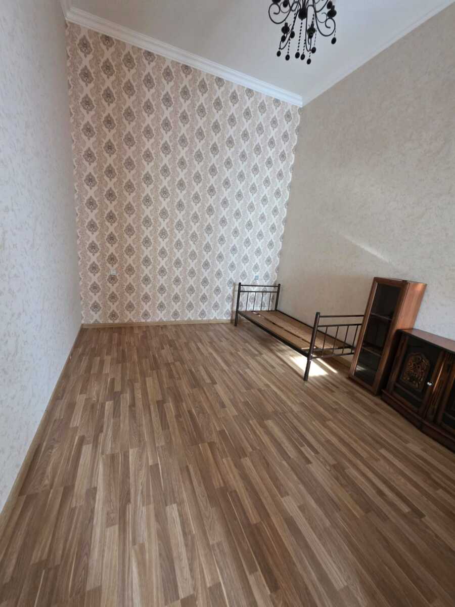 Satılır 5 otaqlı köhnə tikili 123.5 m² — Mənzil, Bakı (8)