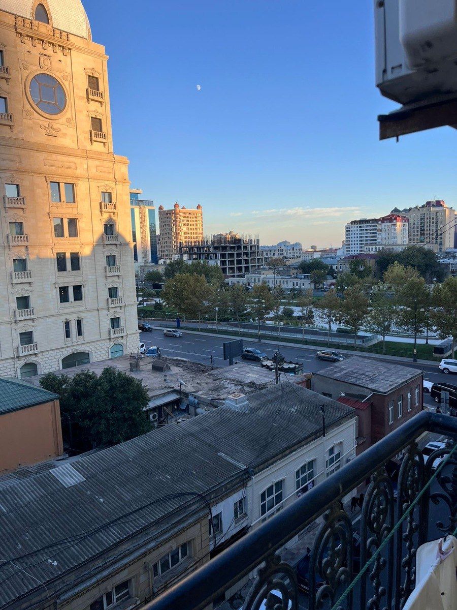 Satılır 2 otaqlı köhnə tikili 60 m² — Mənzil, Bakı (10)