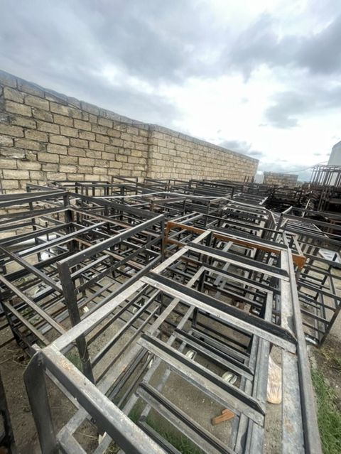 Məhsul: Metal konstruksiya çərçivələri və hərəkətli rəf arabaları — Digah