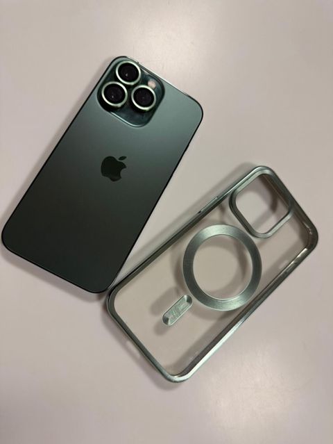 IPhone 15 Pro, Yaşıl, Simsiz şarj — Digah
