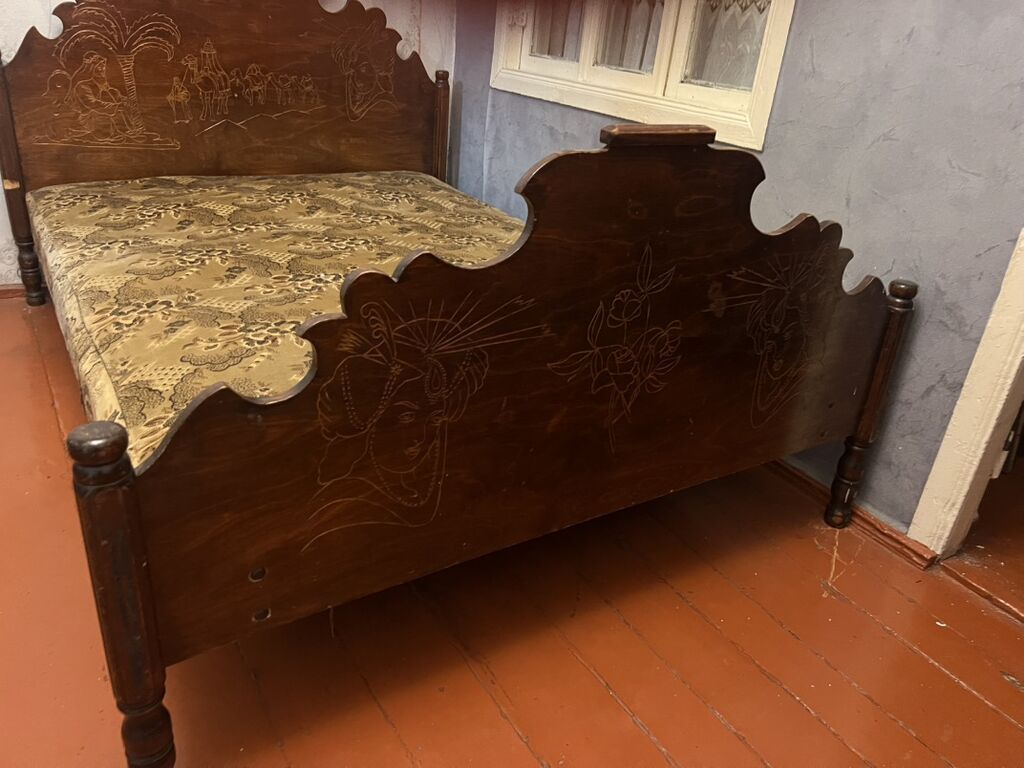 Taxta çarpayı – klassik dizayn - Material: masif taxta (tünd rəngli) — Yataqlar, Bakı (3)