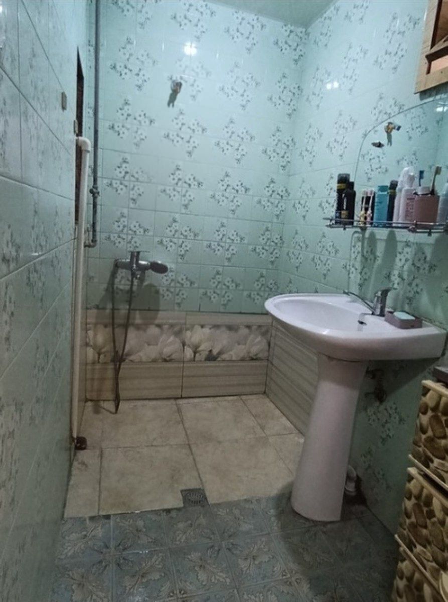 Satılır 2 otaqlı köhnə tikili 75 m² — Mənzil, Bakı (8)