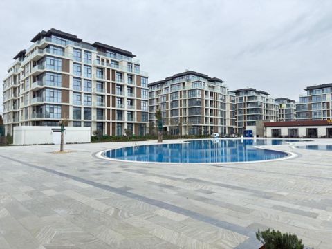 Satılır 3 otaqlı yeni tikili 121.9 m² — Bakı