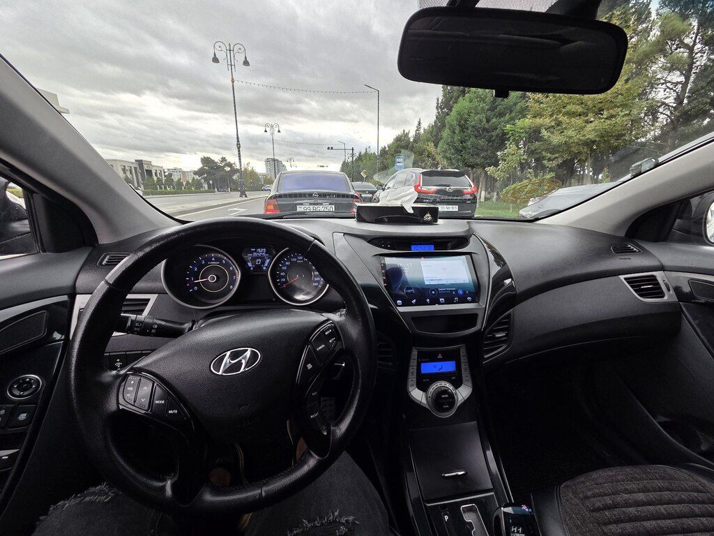 Hyundai Elantra, 1.8 L, 2011 il, 350 000 km 99-RK-557 — Avtomobillər, Bakı (2)