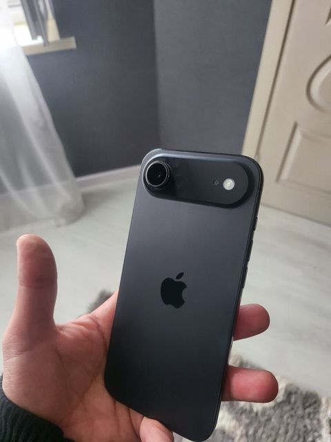 Apple iPhone Air Space Black 256GB/8GB — Bakı