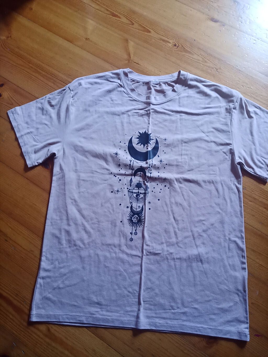Ağ rəngli uniseks T‑şört - Material: yumşaq pambıq qarışığı — Futbolka və polo, Bakı