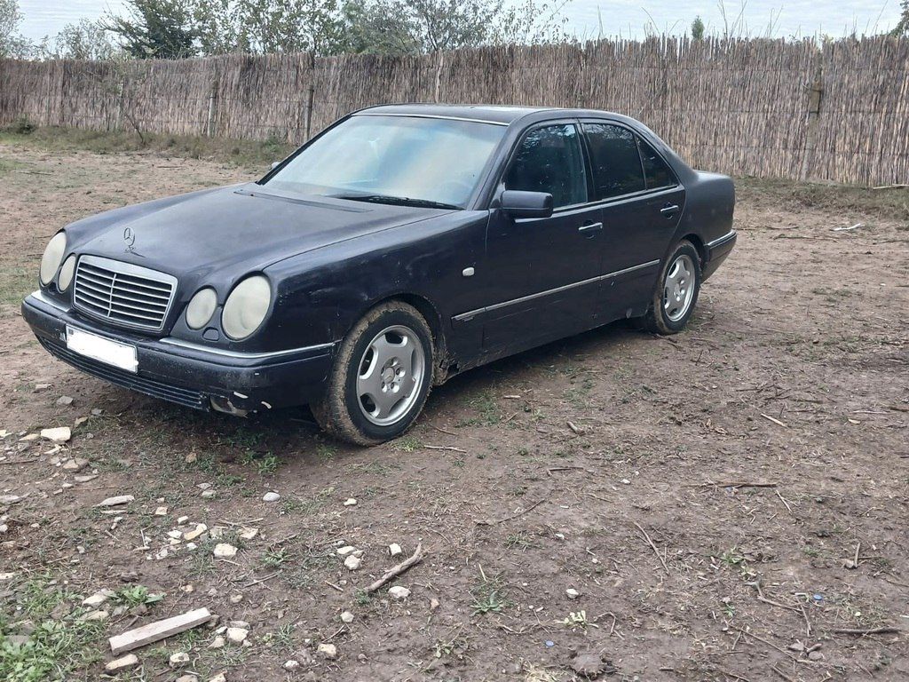 Mercedes E 240, 2.4 L, 1998 il, 385 000 km — Avtomobillər, Beyləqan (6)
