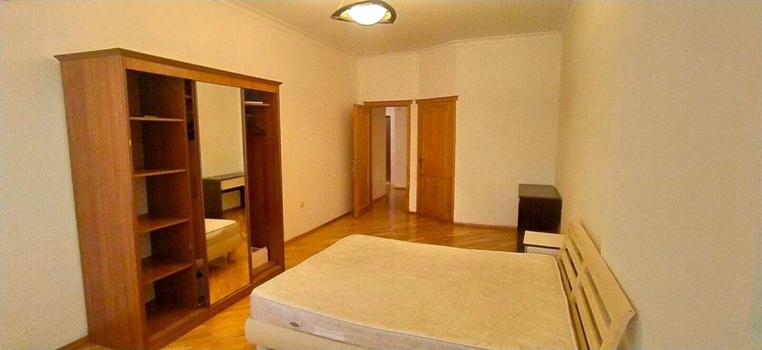 Satılır 4 otaqlı yeni tikili 225 m² — Mənzil, Bakı (8)