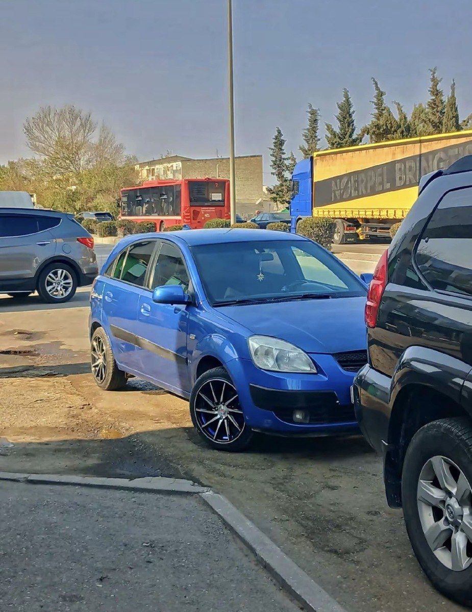 KIA Rio, 2006 il 77-NM-638 — Avtomobillər, Bakı (6)