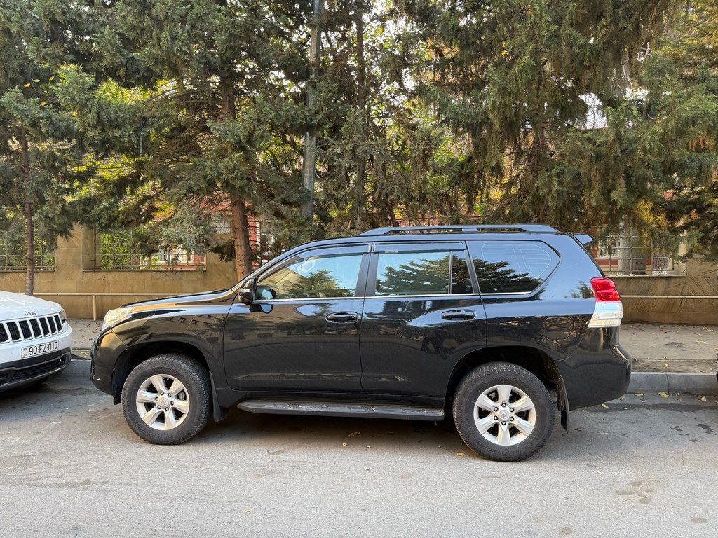Toyota Land Cruiser Prado, 2.7 L, 2012 il, 310 000 km 10-TT-289 — Avtomobillər, Bakı (2)