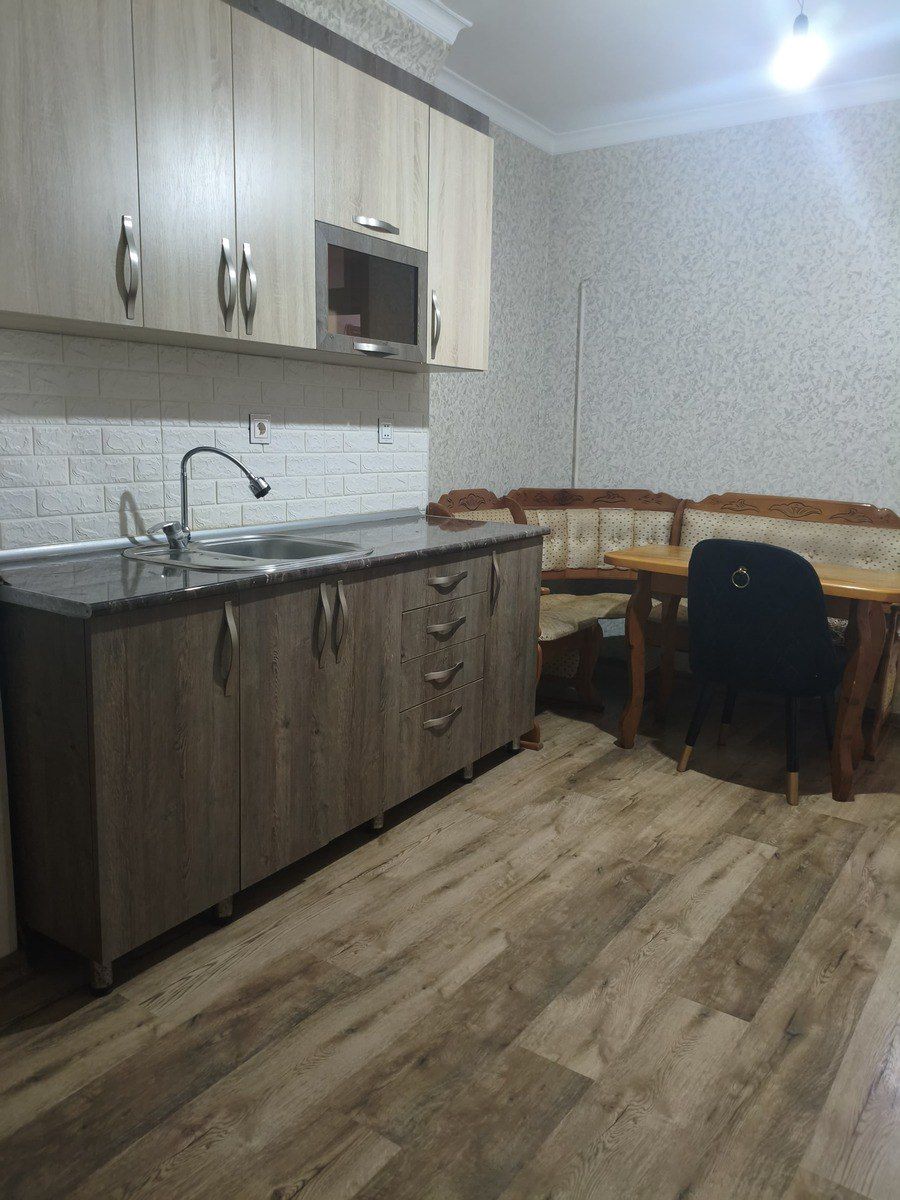 İcarəyə verilir 2 otaqlı köhnə tikili 75 m² — Mənzil, Bakı (5)