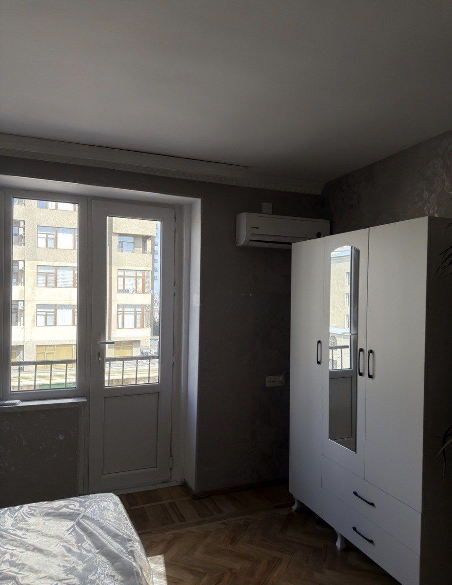 İcarəyə verilir 1 otaqlı köhnə tikili 35 m² — Mənzil, Bakı (5)