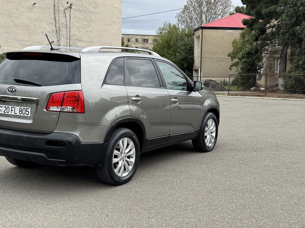 Kia Sorento, 2.0 L, 2011 il, 207 000 km 20-FL-805 — Avtomobillər, Gəncə (11)