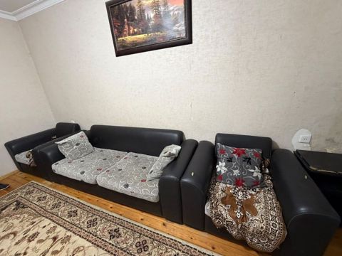 Divan desti cixmalidi 110 azn Hovsan *Mehra — Qobu