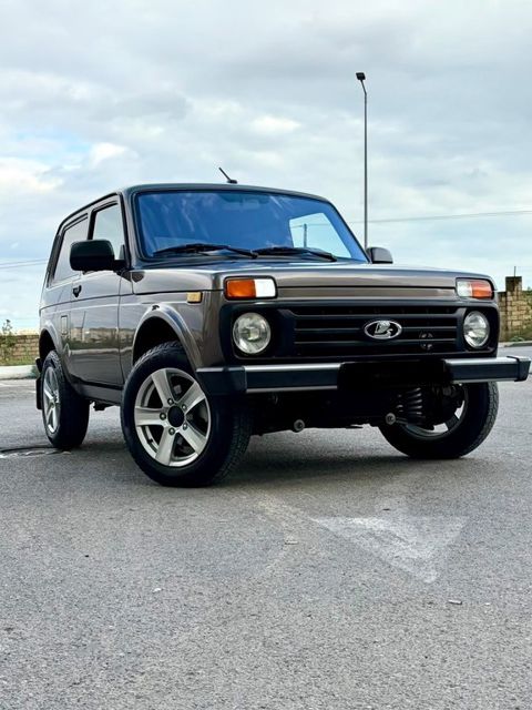 Lada (VAZ) Niva, 1.7 L, 2024 il, 27 000 km — Bakı