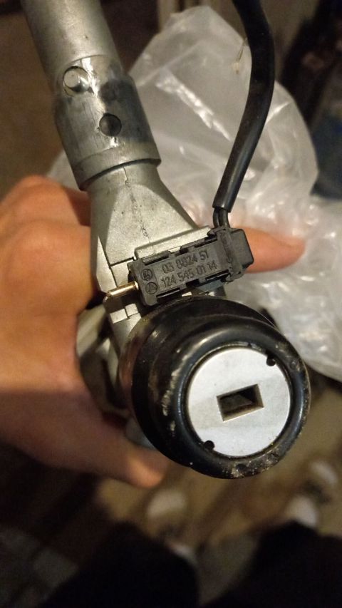 Mercedes 190 124 Starter Zamoku Açarı üstündədir. Mercedes-benz 190 — Digah