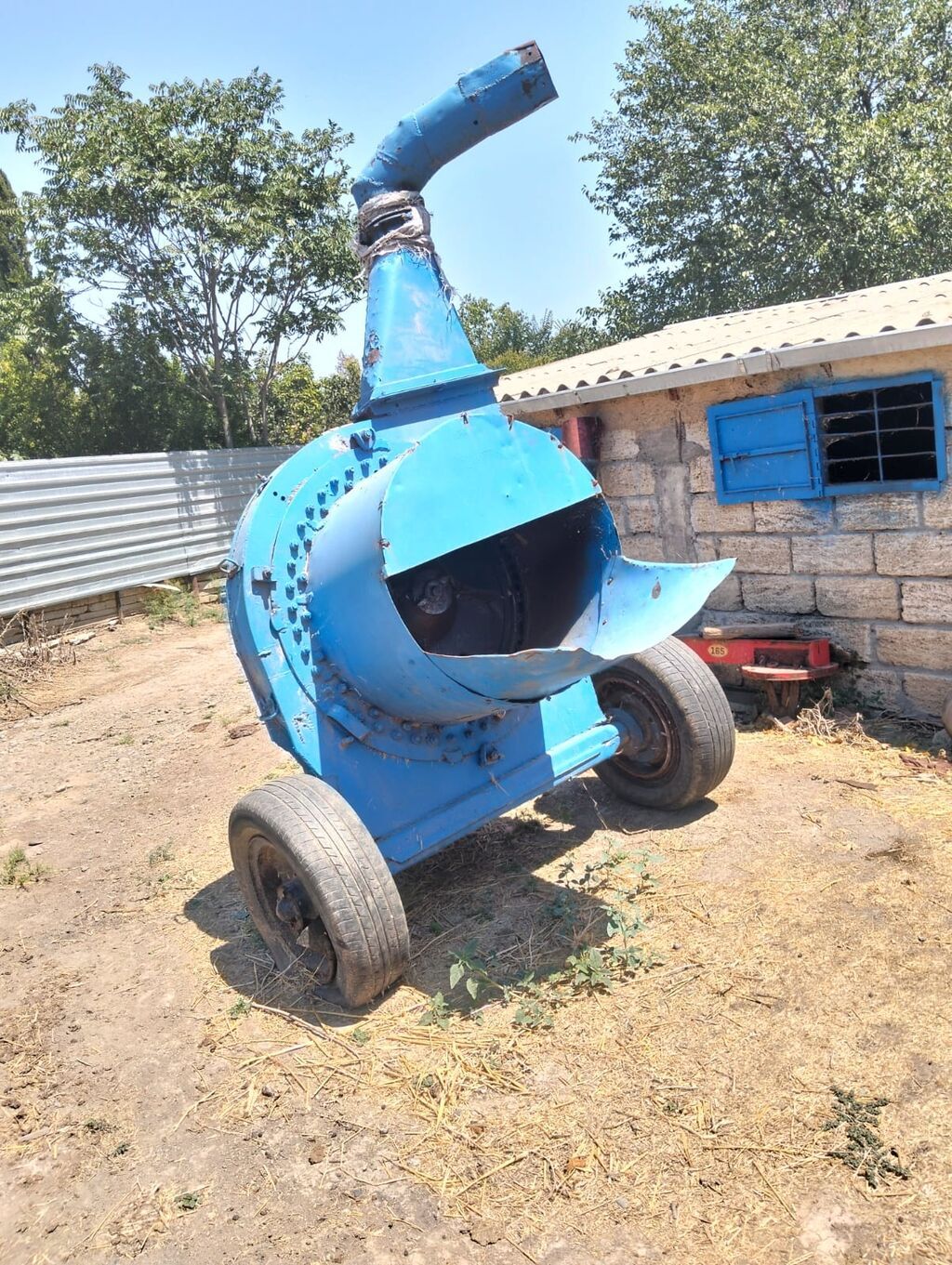 Kənd təsərrüfatı üçün qoşqu tipli saman/ot üfürən–doğrayıcı (blouyer) — Kənd təsərrüfatı avadanlığı, Cəlilabad (3)