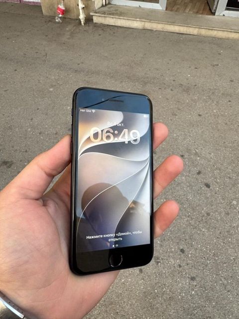 IPhone SE 2020, Qara, Barmaq izi — Bakı