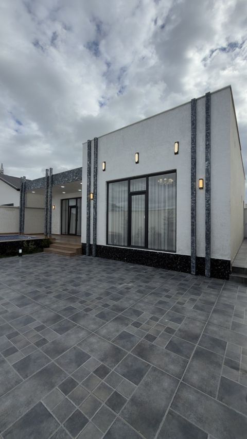 Satılır 4 otaqlı həyət evi/bağ evi 140 m² — Bakı