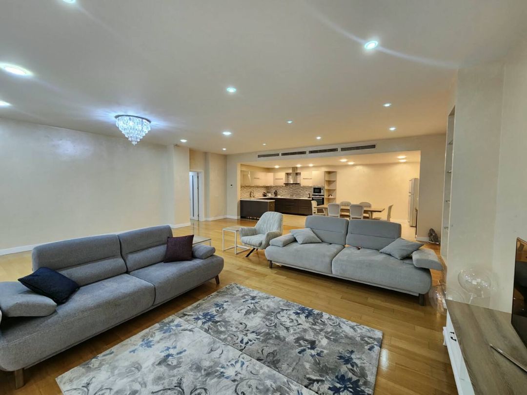 İcarəyə verilir 4 otaqlı yeni tikili 200 m² — Mənzil, Bakı (5)