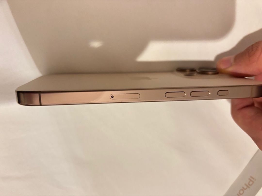 Apple iPhone 16 Pro Desert Titanium 128GB/8GB — Smartfonlar, Bakı (2)