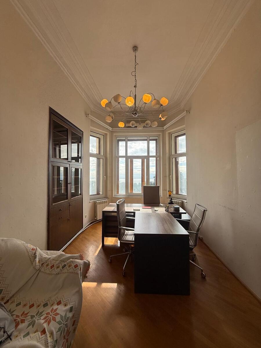 Satılır 4 otaqlı köhnə tikili 160 m² — Mənzil, Bakı (8)