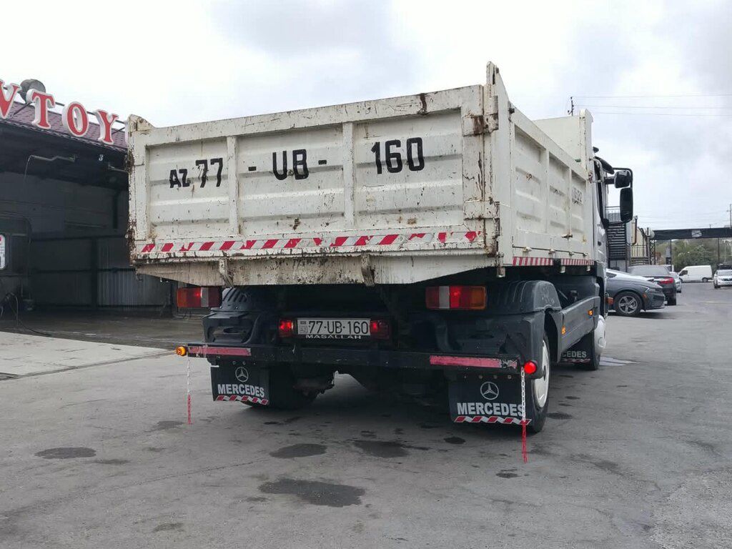 Mercedes Atego 818, 4.3 L, 2001 il, 450 000 km 77-UB-160 — Yük maşınları, Bakı (2)