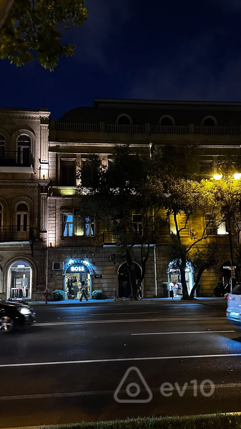 4 otaqlı mənzil, 130 m², Nobel Oil, Neftçilər Prospekti, Bakı — kirayə — Bakı