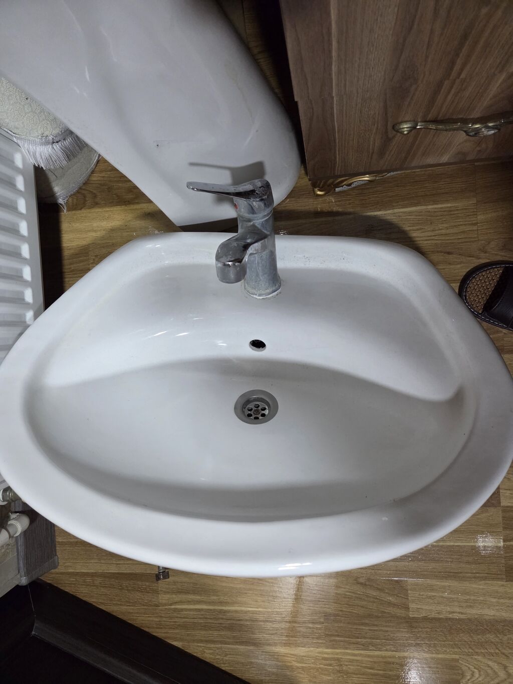Keramik ayaqüstü lavabo dəsti - Material: sanitar keramika — Lavabolar, Mingəçevir (3)
