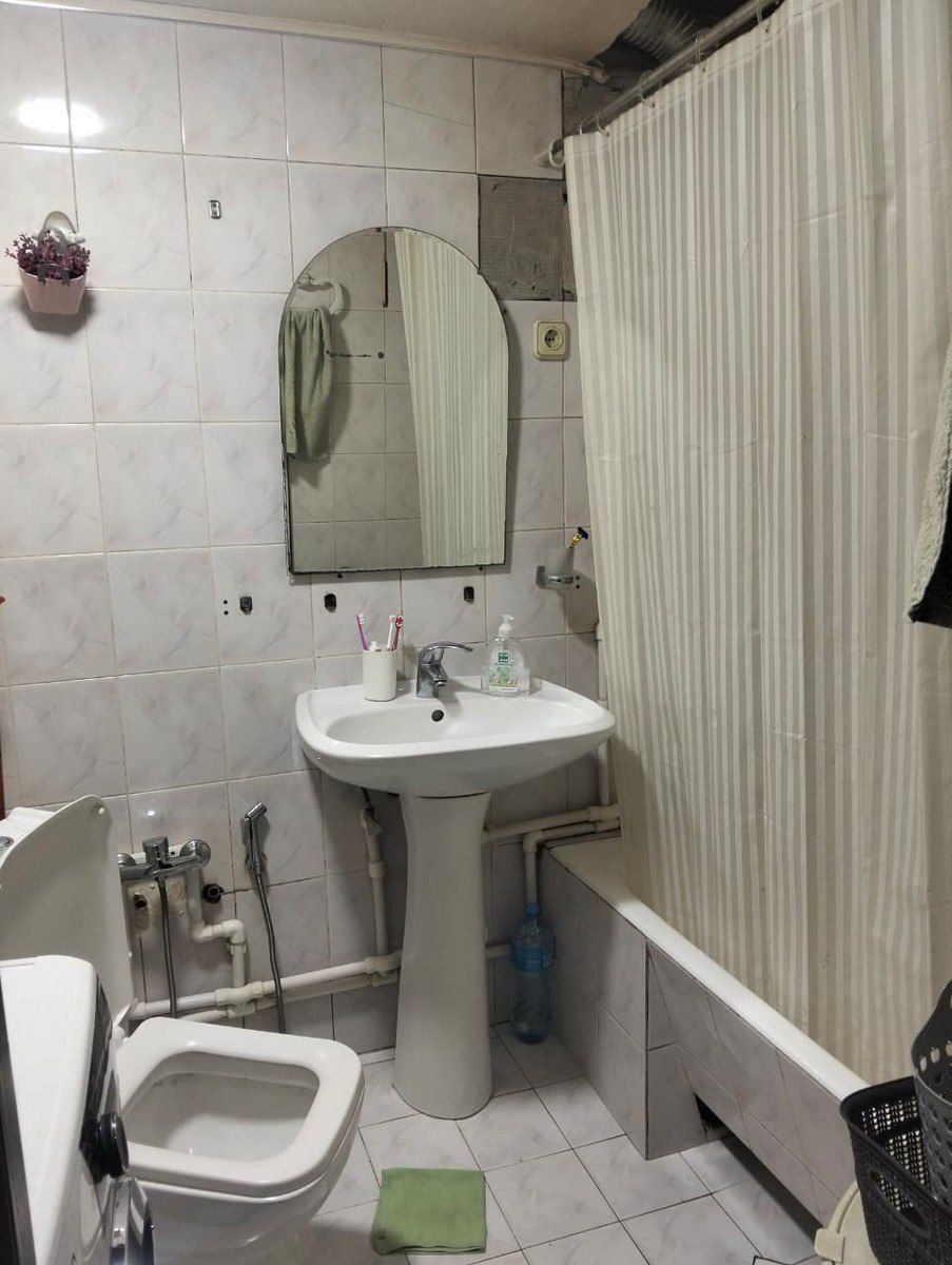 Satılır 2 otaqlı köhnə tikili 59 m² — Mənzil, Bakı (5)