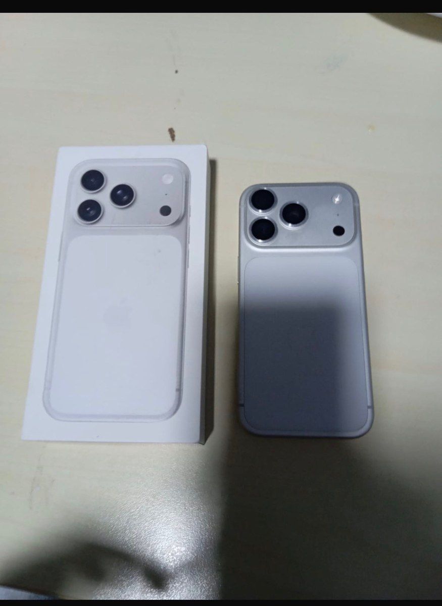 Apple iPhone 17 Pro Silver 256GB/12GB — Smartfonlar, Bakı (4)
