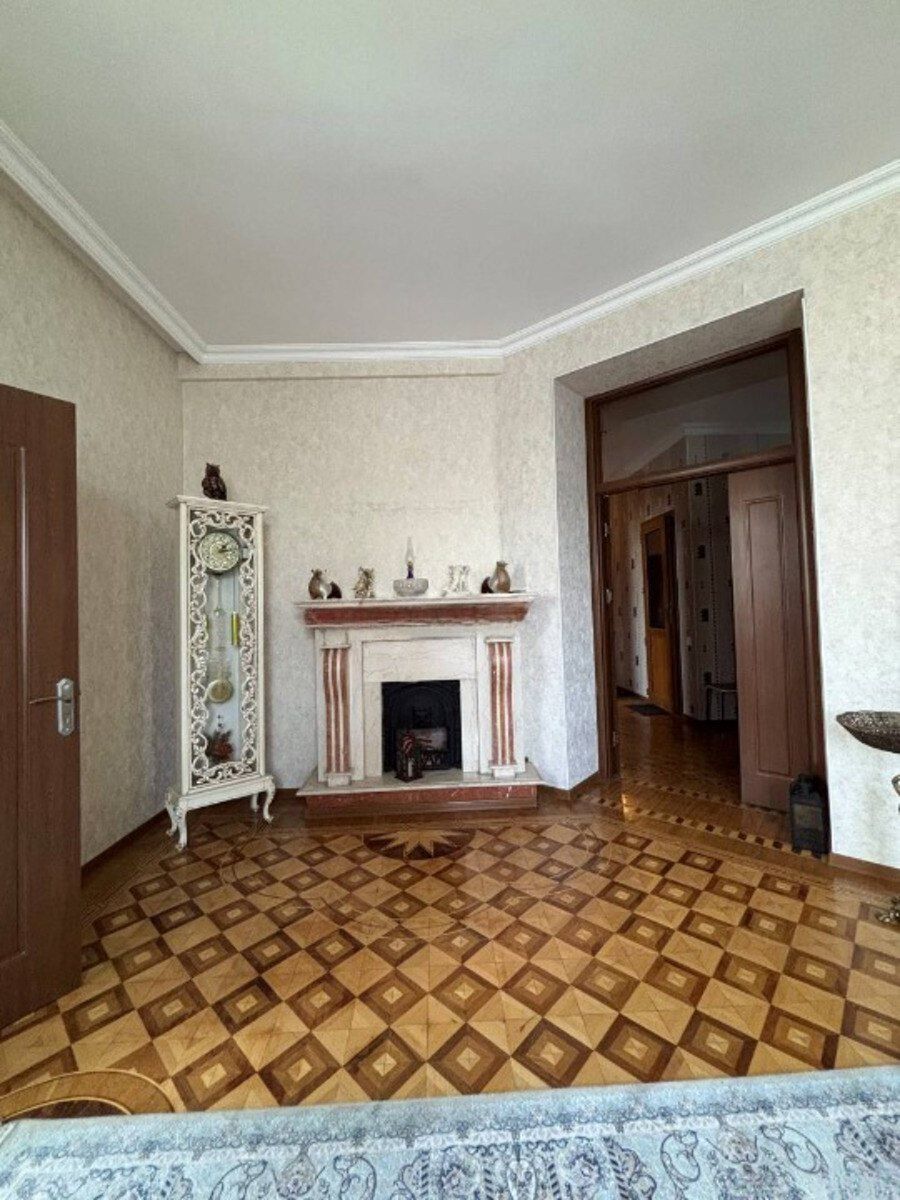 Satılır 4 otaqlı köhnə tikili 120 m² — Mənzil, Bakı (4)