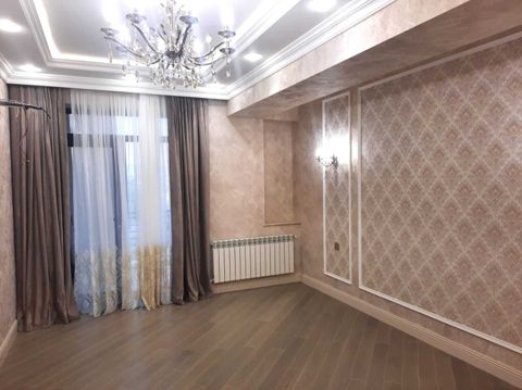 Satılır 3 otaqlı yeni tikili 130 m² — Bakı