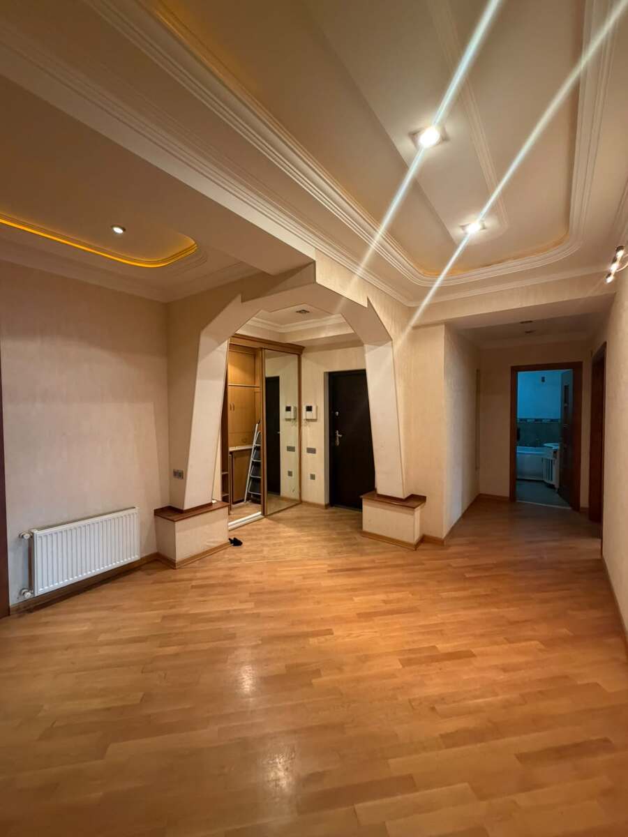 Satılır 4 otaqlı yeni tikili 205 m² — Mənzil, Bakı (9)