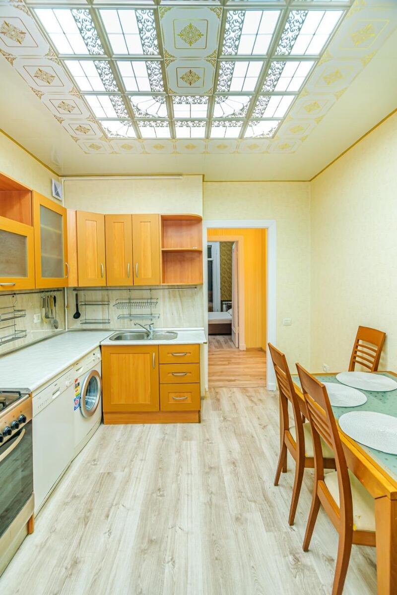 İcarəyə verilir 4 otaqlı köhnə tikili 100 m² — Mənzil, Bakı (7)