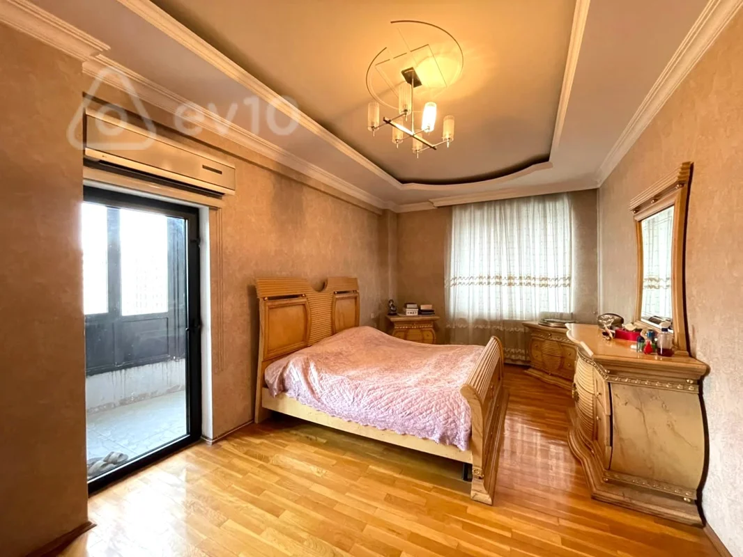 3 otaqlı mənzil, 135 m², Koroğlu Rəhimov küçəsi — Mənzil, Bakı (3)