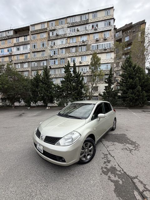 Nissan Tiida: 1.6 l 2008 il Hetçbek — Bakı
